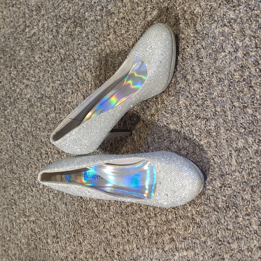 Shiny, Silver, high heels